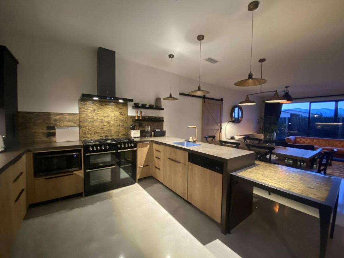 Black Stilt Retreat, Stunning Luxury Property 트위즐 외부 사진